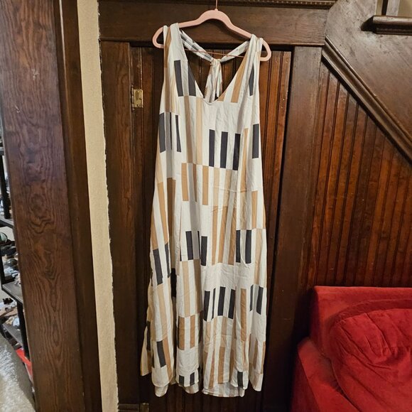 Torrid Challis Twist Back Maxi Dress / Sz 1 - Picture 6 of 8